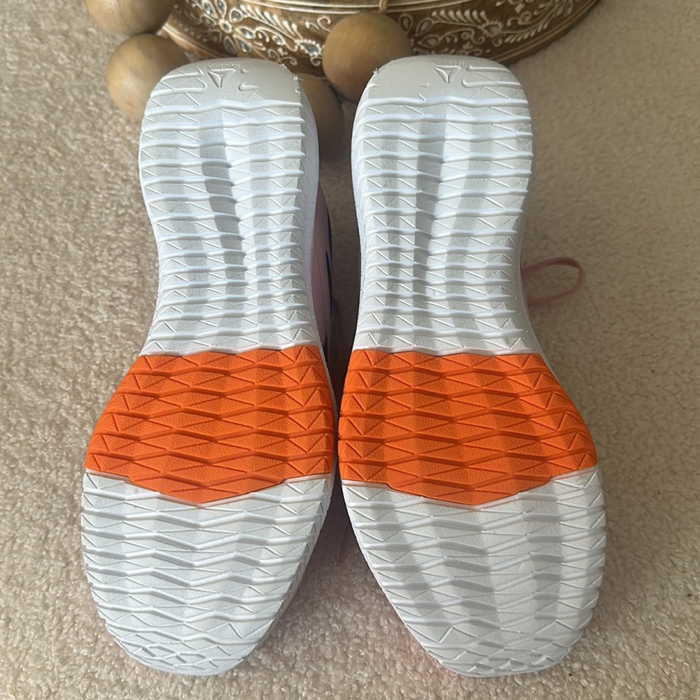NEW Reebok Running Shoes - Picture 4 of 9